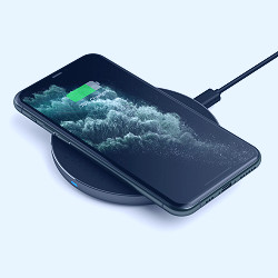 Qi-Certified USB Type-C PD Wireless Charger - Satechi